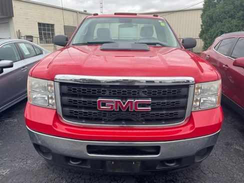 Used 2011 GMC Sierra 2500 W/T AWD/4WD image 2