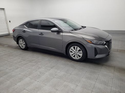 Used 2024 Nissan Sentra S image 11