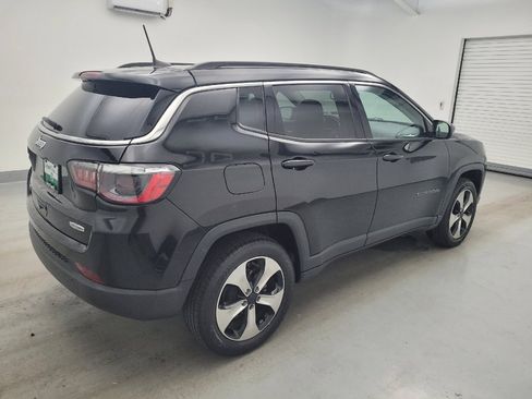 Used 2018 Jeep Compass Latitude w/ Popular Equipment Group AWD/4WD image 10
