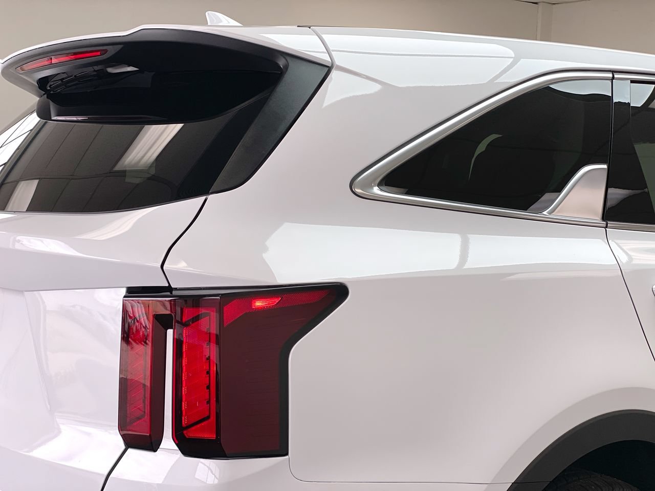 Certified 2026 Kia Sorento LX FWD image 10