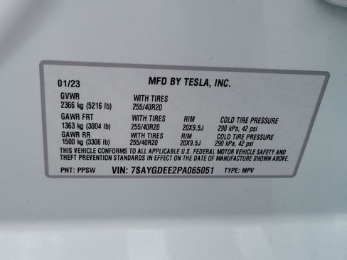 Used 2023 Tesla Model Y Long Range AWD/4WD image 31