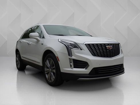 Certified 2024 Cadillac XT5 Premium Luxury AWD/4WD image 6