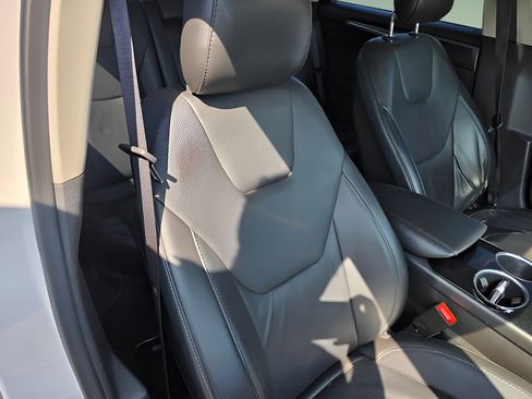 Used 2013 Ford Fusion Titanium FWD image 33