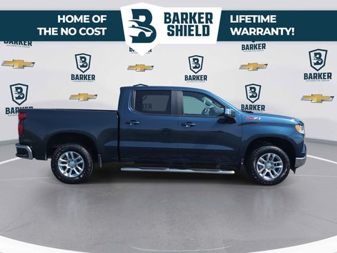 Used 2023 Chevrolet Silverado 1500 LT AWD/4WD image 9