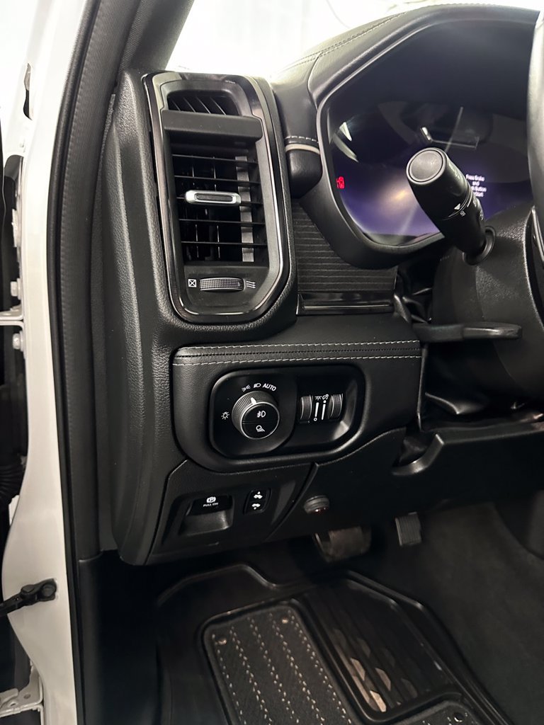 Used 2024 RAM 1500 Limited AWD/4WD image 14