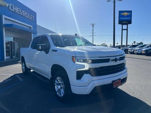 Used 2023 Chevrolet Silverado 1500 RST w/ Convenience Package II AWD/4WD image 3