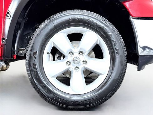 Used 2017 RAM 1500 Classic SLT image 45