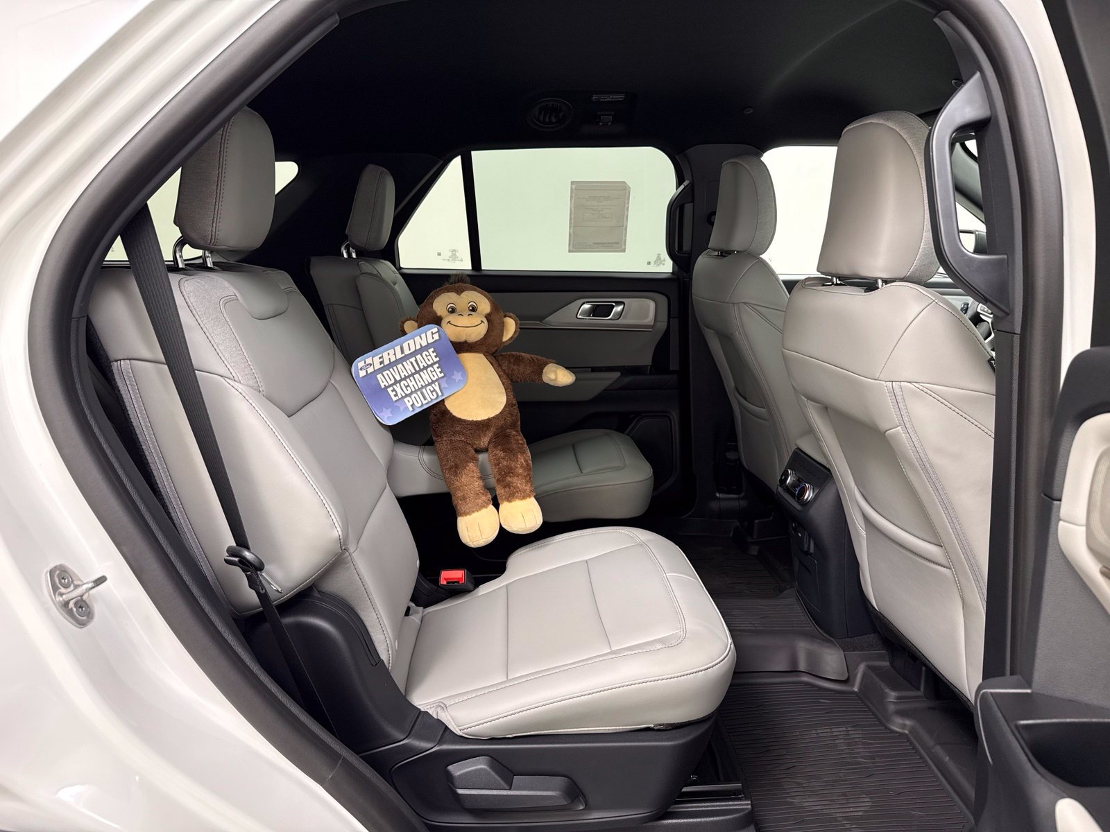 New 2027 Ford Explorer Active w/ Active Comfort Package RWD image 24