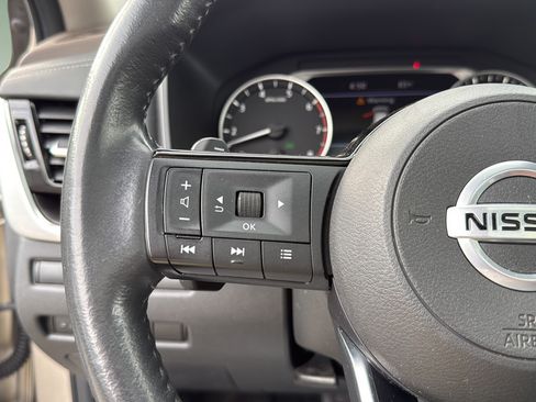 Used 2021 Nissan Rogue SL w/ Premium Package AWD/4WD image 23