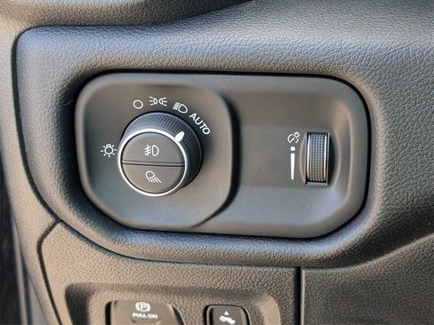 Certified 2022 RAM 1500 Big Horn image 31