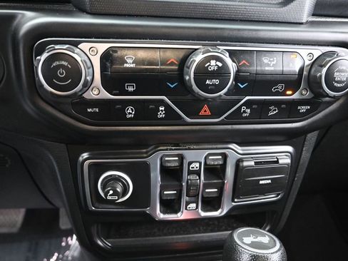 Used 2020 Jeep Wrangler Unlimited Sport AWD/4WD image 14