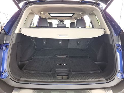 Used 2023 Nissan Rogue SL image 13
