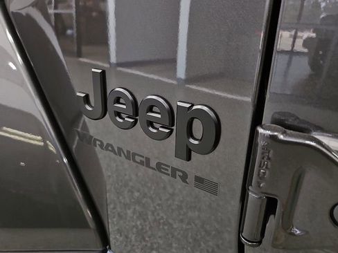 New 2025 Jeep Wrangler Sahara w/ Technology Group image 11