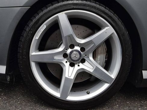 Used 2013 Mercedes-Benz SL 550 image 60