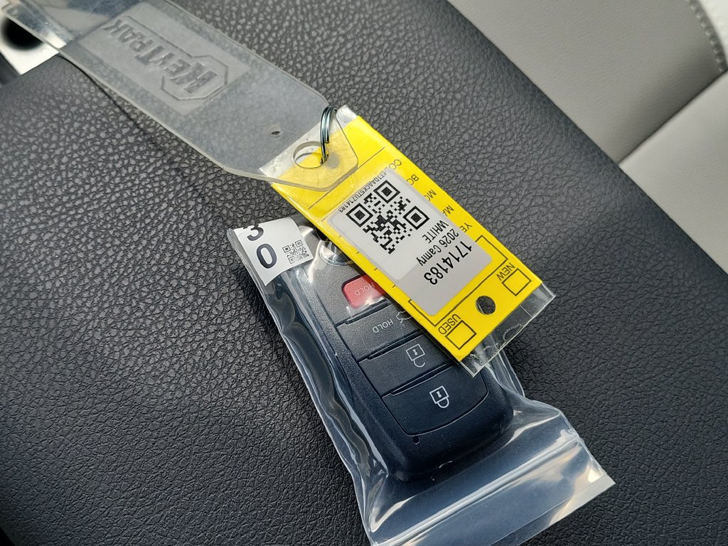 Used 2026 Toyota Camry SE FWD image 36