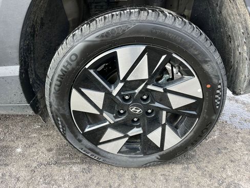 Used 2025 Hyundai Kona SEL image 31