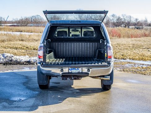 Used 2010 Toyota Tacoma 4x4 Double Cab V6 image 7
