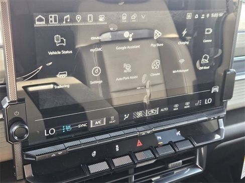 New 2026 GMC Hummer EV SUV image 19