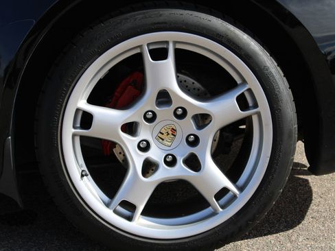 Used 2005 Porsche Boxster S image 10