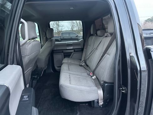 Used 2015 Ford F150 XLT w/ Equipment Group 302A Luxury image 7