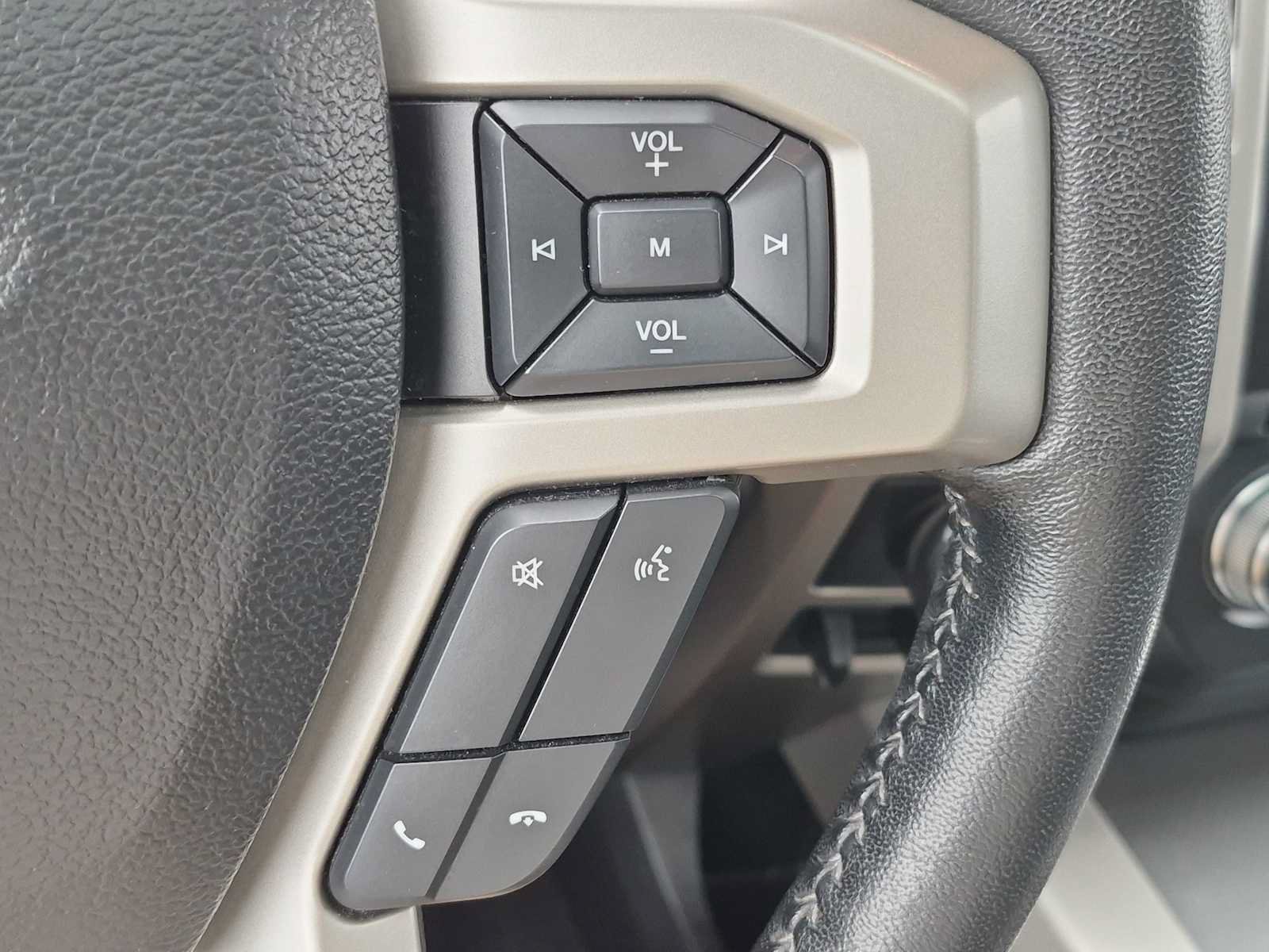 Used 2017 Ford F150 Lariat w/ Equipment Group 502A Luxury AWD/4WD image 26