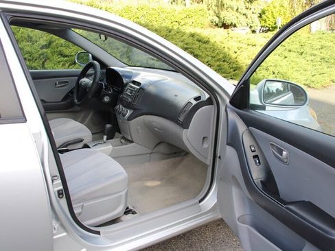 Used 2007 Hyundai Elantra GLS image 14