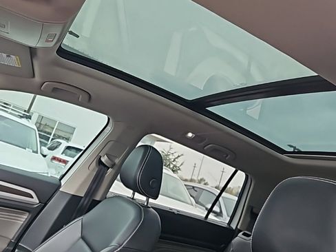 Used 2022 Volkswagen Atlas SE image 29