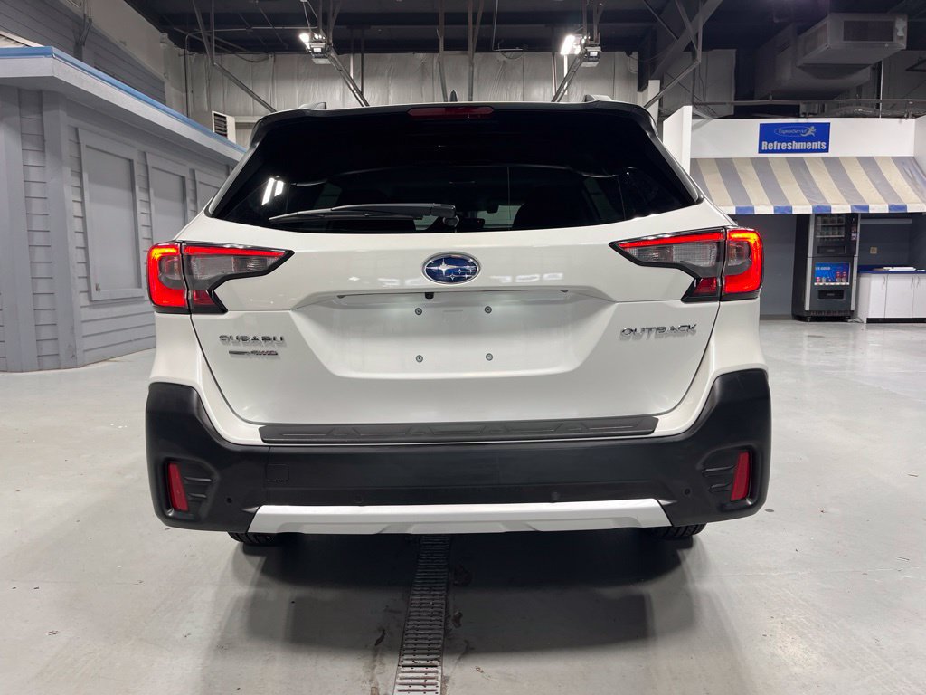 Certified 2022 Subaru Outback Limited AWD/4WD image 8