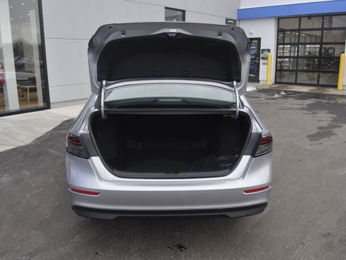 Certified 2025 Honda Accord LX image 10