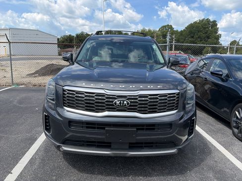 Used 2021 Kia Telluride S AWD/4WD image 2
