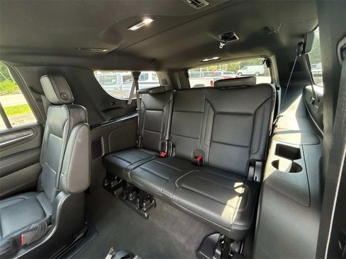 Used 2022 GMC Yukon XL Denali image 15