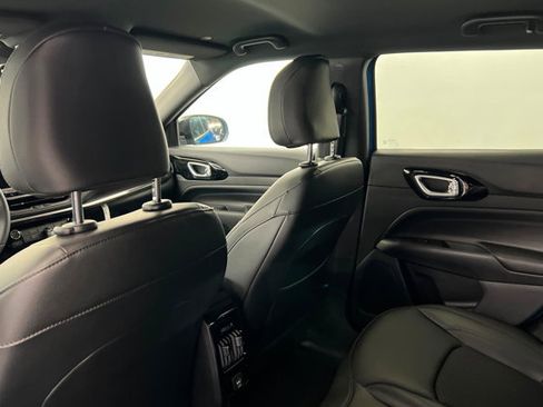 New 2026 Jeep Compass Latitude AWD/4WD image 19