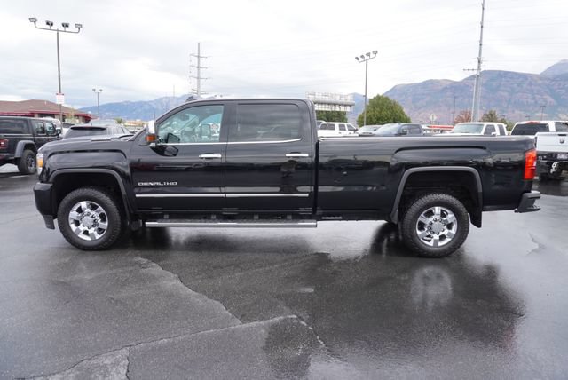 Used 2018 GMC Sierra 3500 Denali AWD/4WD image 8