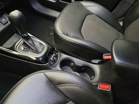 Used 2018 Jeep Compass Latitude FWD image 26