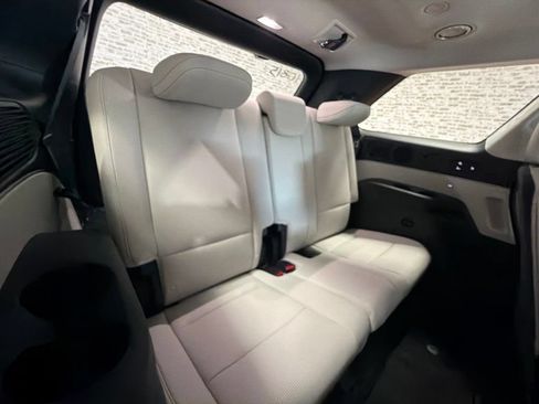 New 2027 Hyundai Palisade Calligraphy FWD image 14