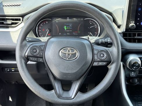 Used 2024 Toyota RAV4 XLE FWD image 11