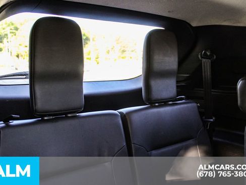 Used 2025 Mitsubishi Outlander SE FWD image 21