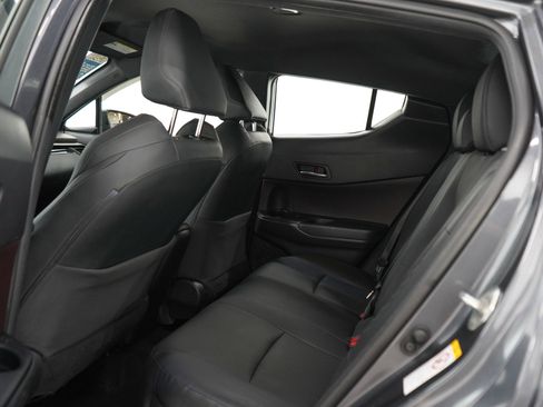 Used 2019 Toyota C-HR Limited FWD image 17
