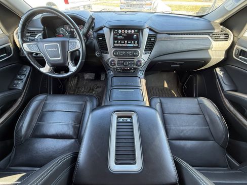Used 2018 GMC Yukon Denali w/ Denali Ultimate Package image 16