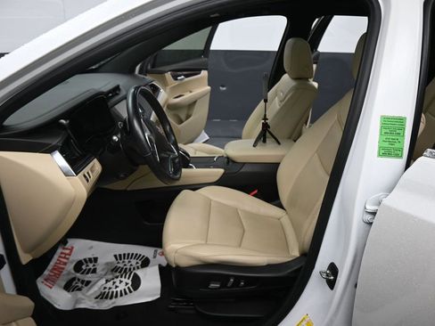 Used 2019 Cadillac XT5 Luxury FWD image 6