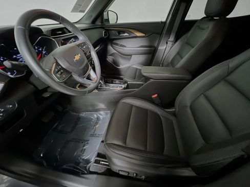 Used 2021 Chevrolet TrailBlazer ACTIV w/ Convenience Package image 15