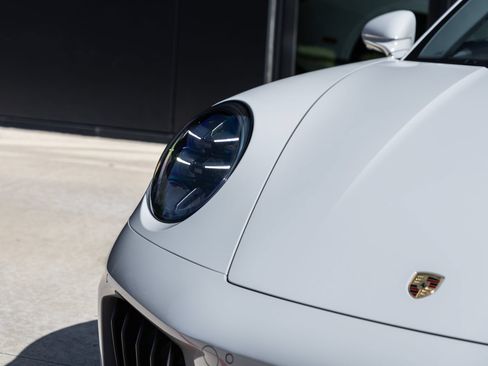 Certified 2025 Porsche 911 Targa 4 GTS AWD/4WD image 21