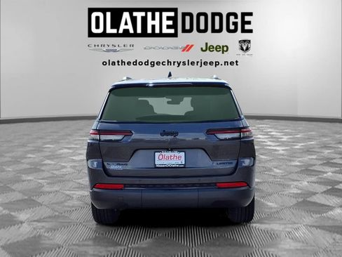 Used 2023 Jeep Grand Cherokee L Limited w/ Luxury Tech Group II image 28