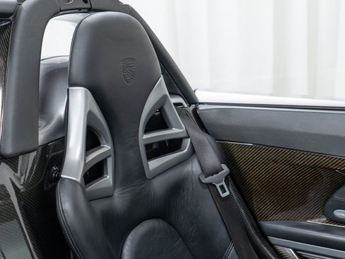 Used 2005 Porsche Carrera GT RWD image 42