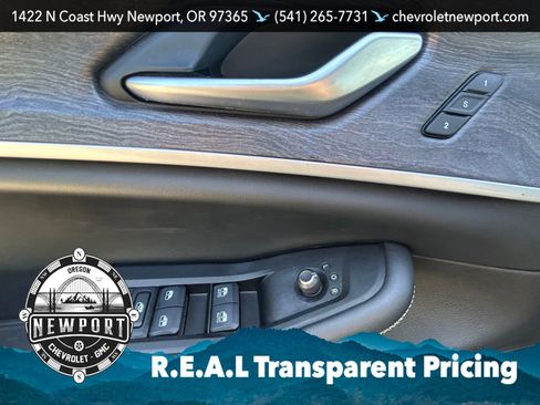 Used 2023 Jeep Grand Cherokee Limited w/ Luxury Tech Group II AWD/4WD image 13