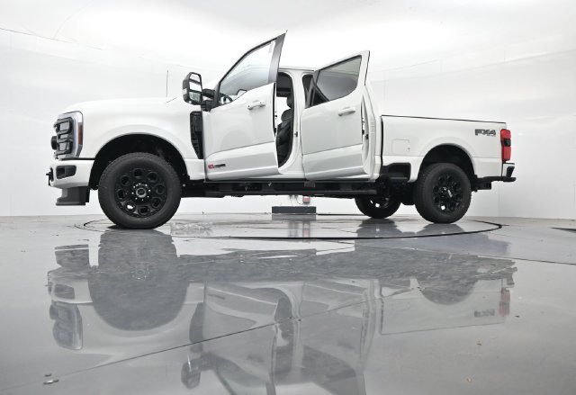New 2026 Ford F350 Lariat w/ Black Appearance Package AWD/4WD image 56