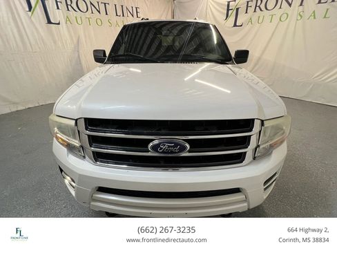 Used 2015 Ford Expedition XLT w/ Equipment Group 202A AWD/4WD image 2