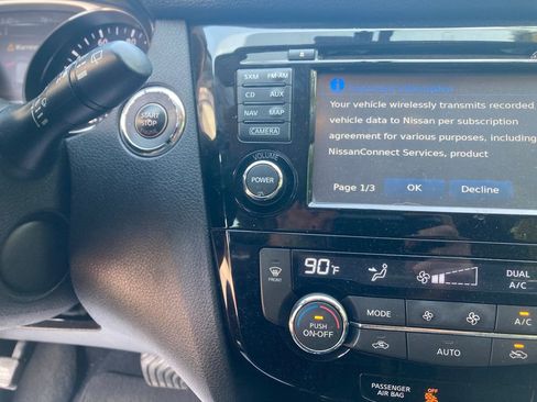 Used 2016 Nissan Rogue SL w/ SL Premium Package image 21