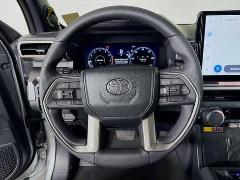 New 2026 Toyota 4Runner TRD Off-Road Premium AWD/4WD image 12