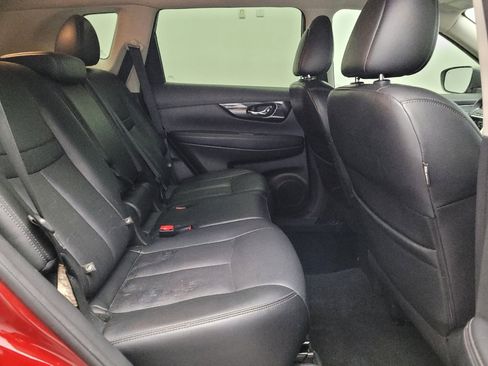 Used 2018 Nissan Rogue SL image 19